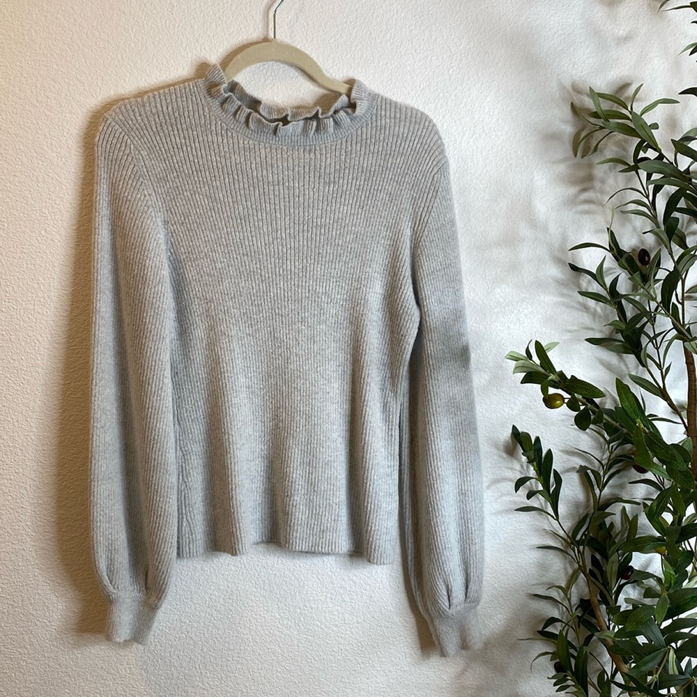 Ribbed Gray Sweater Medium